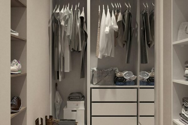 Building a Minimalist Wardrobe: Simple Tips for a Stylish, Sustainable Closet